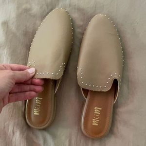 Brown leather mules